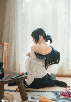 被猫爪子勾了一下出了一点血