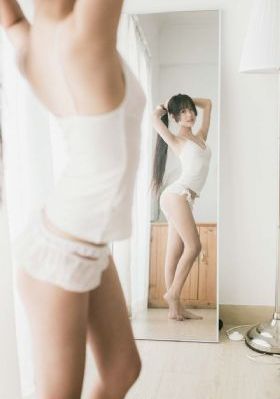 绯红女巫三级未删减在线观看