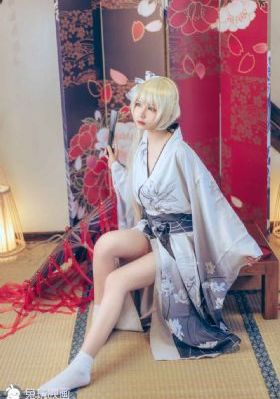 智能机器人李采潭